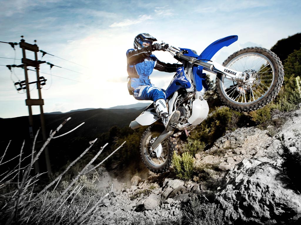 2009-WR450F-action-01_tcm76-256131.jpg