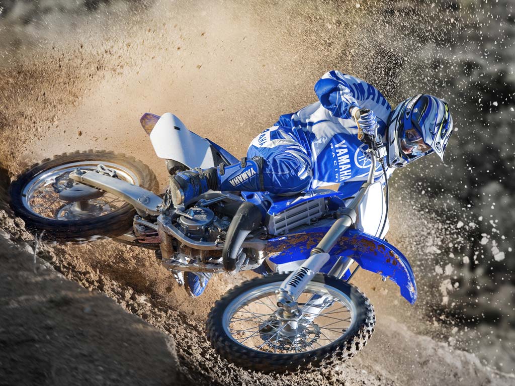 2009-YZ125-action-06_tcm76-255875.jpg