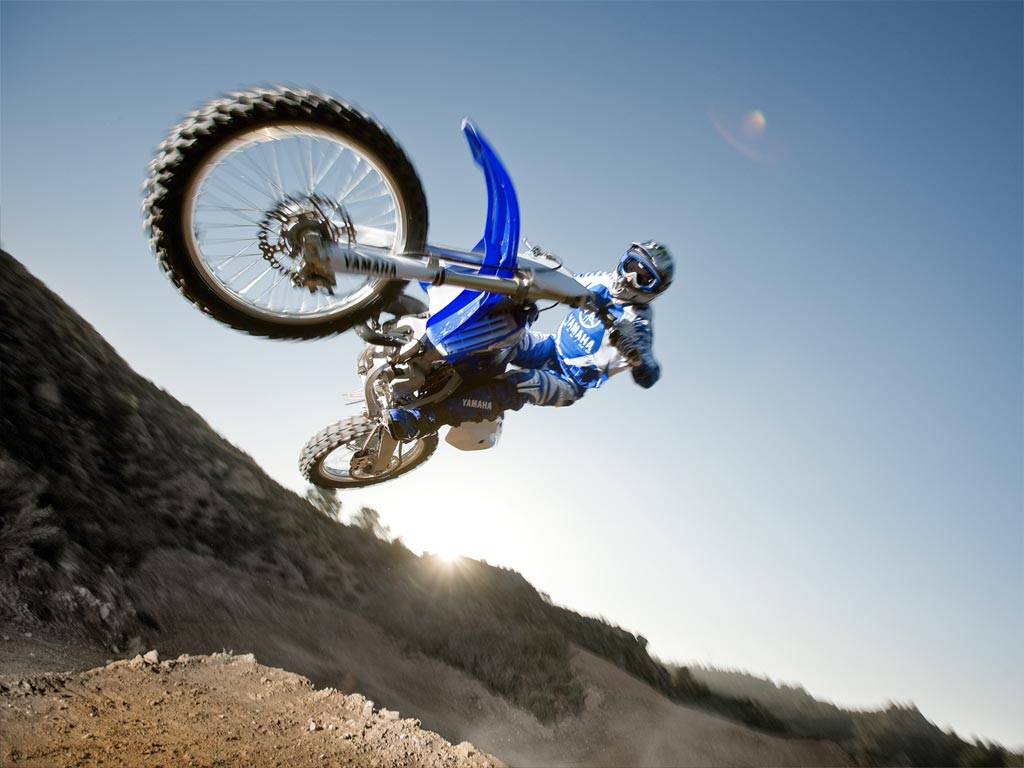 2009-YZ125-action-08_tcm76-255881.jpg