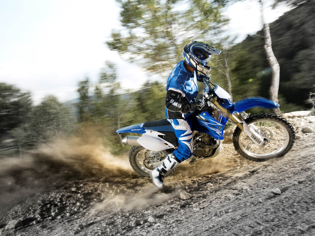 2009-WR250F-action-01_tcm76-256101.jpg