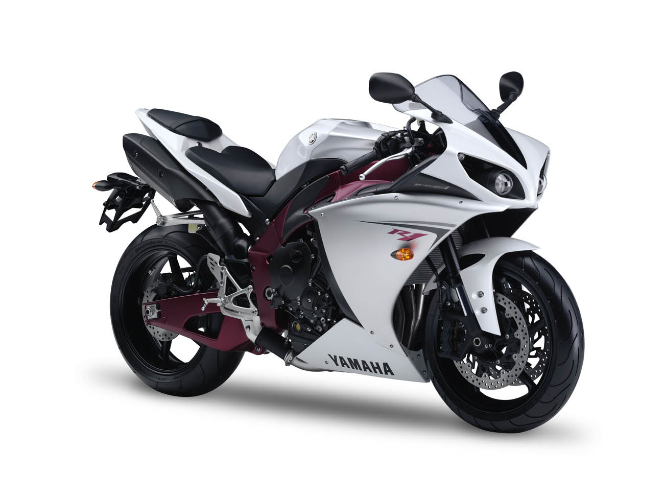 r1-white-2009.jpg